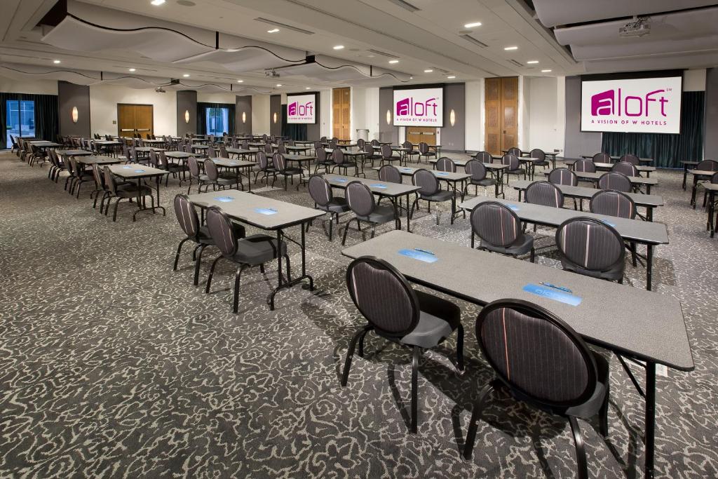 Aloft Mount Laurel - image 4