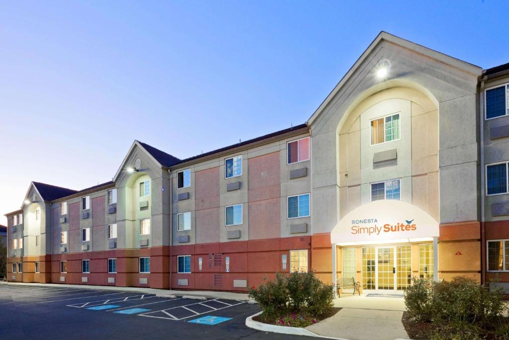 Sonesta Simply Suites Philadelphia Mount Laurel - main image