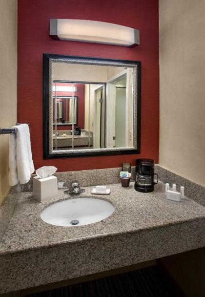 Courtyard by Marriott Mt. Laurel - image 12