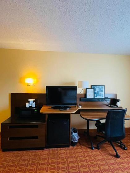 Fairfield Inn and Suites Mt. Laurel - image 15