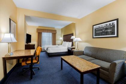 La Quinta by Wyndham Mt. Laurel - Philadelphia - image 12