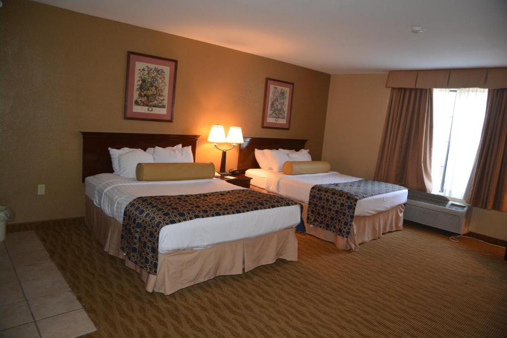 Countryside Inn and Suites - image 3