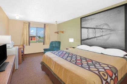 Super 8 by Wyndham Mt Pleasant - image 11