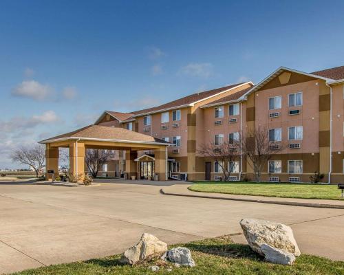 Quality Inn & Suites - main image