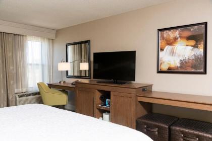 Hampton Inn Mount Pleasant - image 11