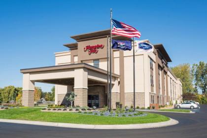 Hampton Inn Mount Pleasant - image 2