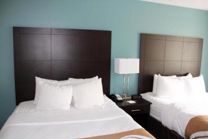 Quality Inn - image 8