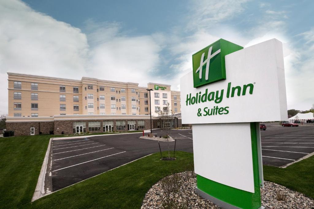 Holiday Inn Hotel & Suites - Mount Pleasant an IHG Hotel - main image