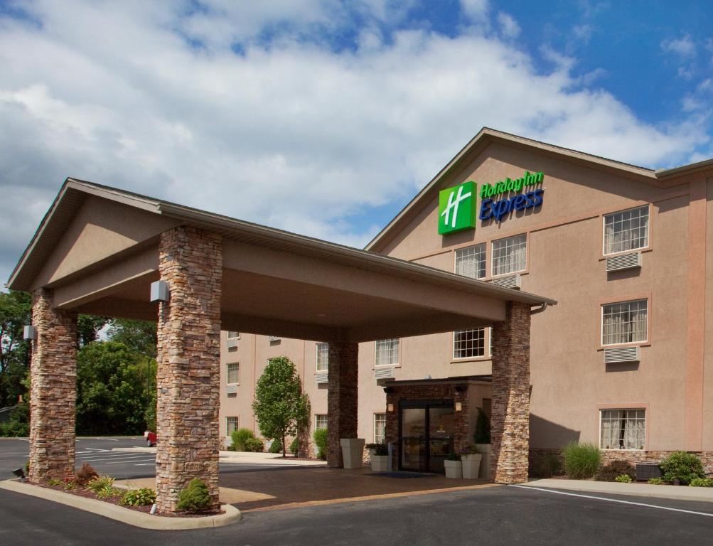 Holiday Inn Express Mount Pleasant- Scottdale an IHG Hotel - main image