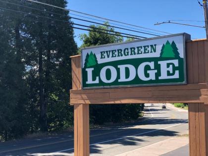 Evergreen Lodge mount Shasta