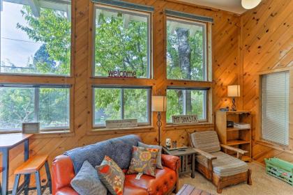 Cozy Studio Near Hiking and Skiing Walk to Downtown mount Shasta