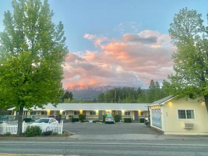 Inns in mount Shasta California