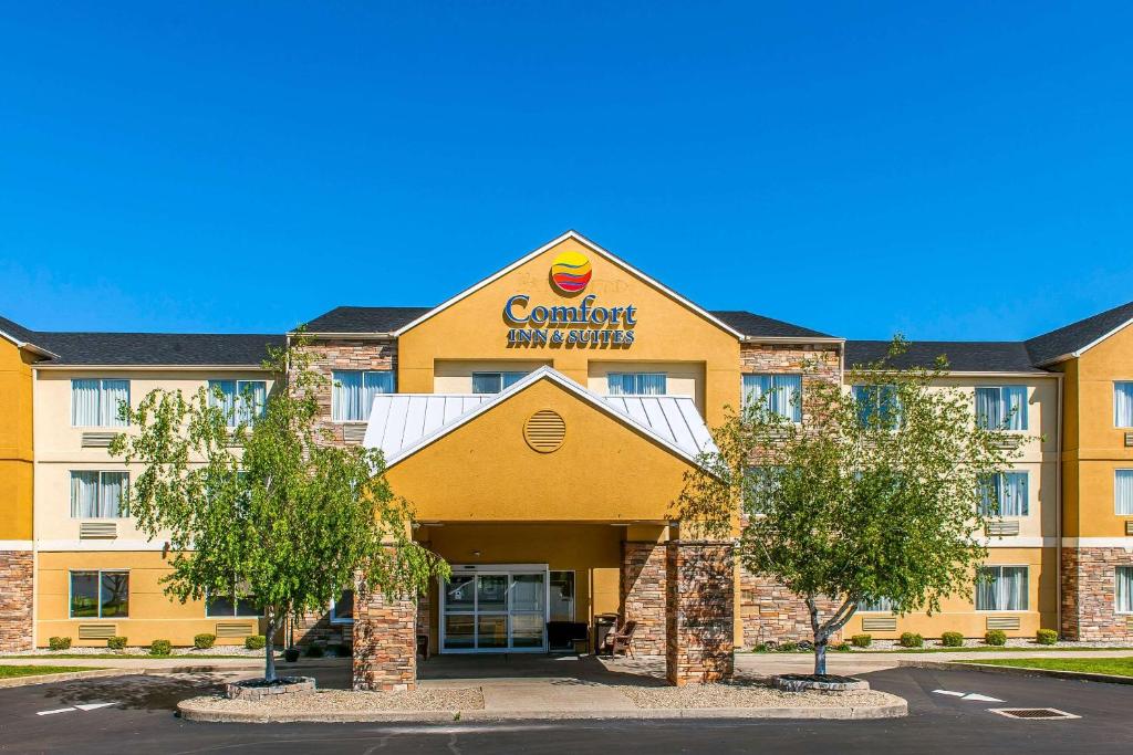 Comfort Inn & Suites Mount Sterling - main image