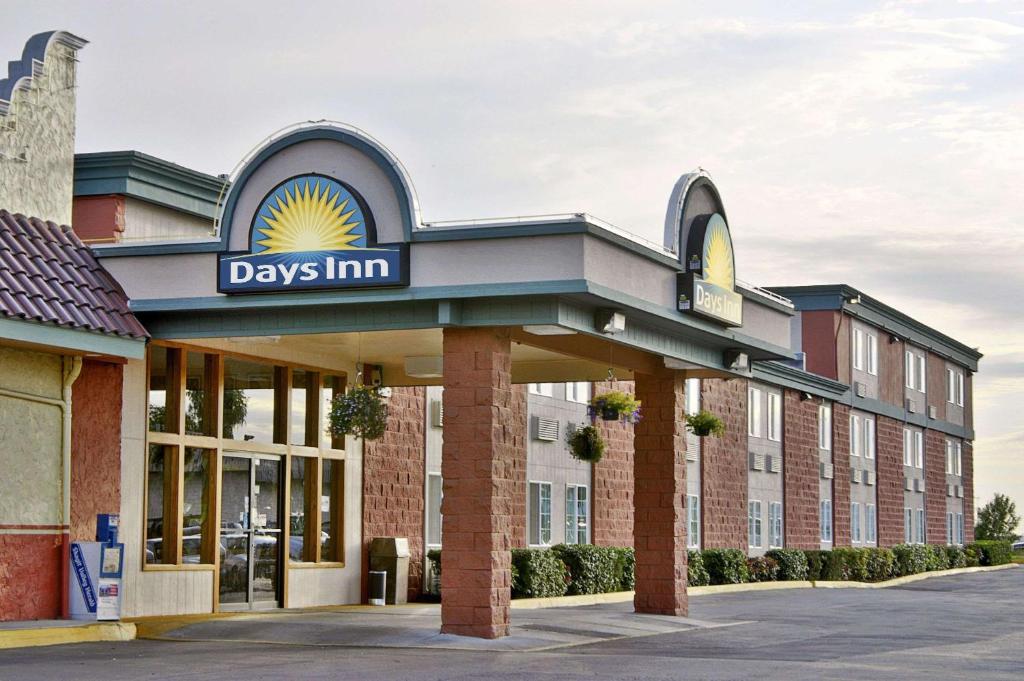 Days Inn by Wyndham Mt. Vernon - main image