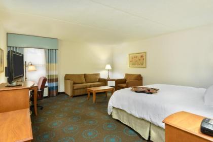 Hampton Inn Mt. Vernon - image 11