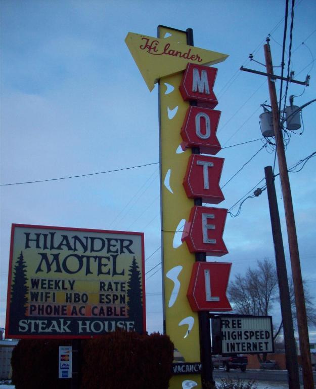 Hilander Motel - image 2
