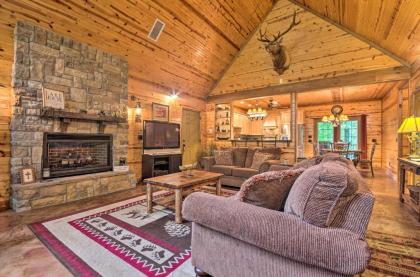 Spacious Family Home with Fire Pit on Norfork Lake! - image 4