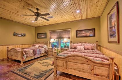 Spacious Family Home with Fire Pit on Norfork Lake! - image 9