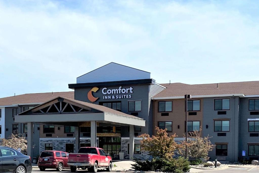 Comfort Inn & Suites Mountain Iron and Virginia - main image