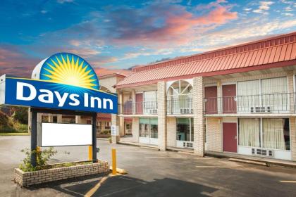 Days Inn by Wyndham Mountain View - image 1