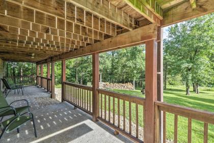 Creekside Hideaway Home with Fire Pit and Creek Access! - image 14