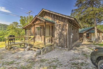 Rustic mtn View Cabin   Walk to White River Arkansas