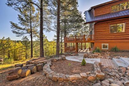 Secluded Flagstaff Apt on 4 Acres with Spacious Deck - image 9