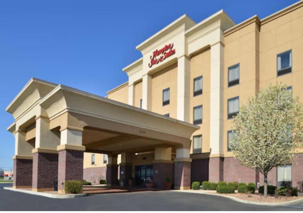 Hampton Inn & Suites Muncie - main image