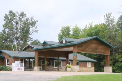 Econo Lodge Inn & Suites Munising Area - image 8