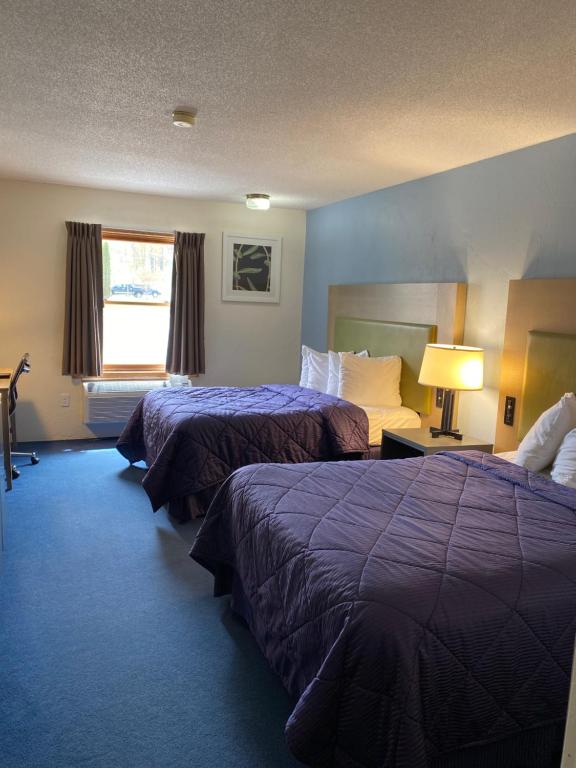 Pictured Rocks Inn and Suites - main image