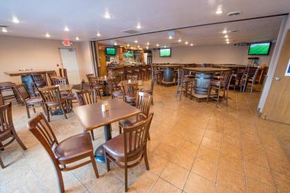 Boarders Inn & Suites by Cobblestone Hotels - Munising - image 14