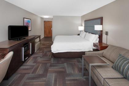 Hampton Inn & Suites Munster - image 4