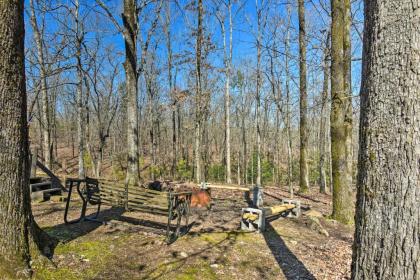 Murfreesboro Cabin with Fire Pit-by Lake Greeson - image 2