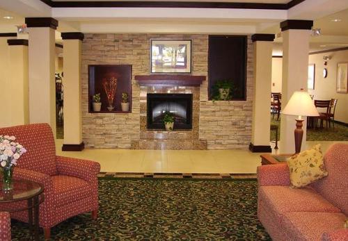 Fairfield Inn & Suites by Marriott Murfreesboro - image 4