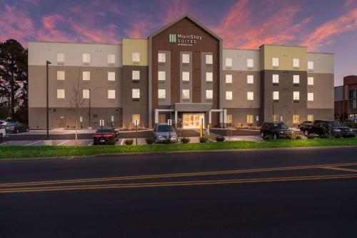 MainStay Suites - image 7