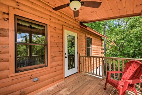 Cabin with Fire Pit - 8 Mi to Murphy River Walk - main image