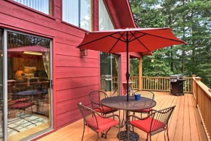 Inviting murphy Cabin with Fire Pit and mountain Views North Carolina