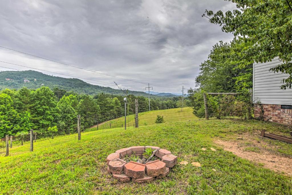 Pet-Friendly Murphy Home with Mountain Views! - image 3