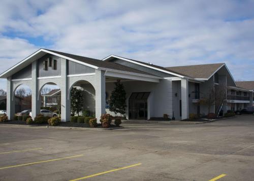 Best Western University Inn - image 6