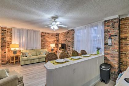 Ground Floor Unit 10 Miles to Myrtle Beach - image 8