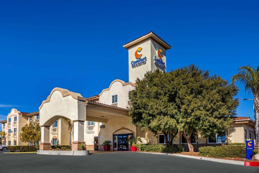 Comfort Inn & Suites Murrieta Temecula Wine Country - main image