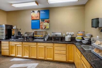 Comfort Inn & Suites Murrieta Temecula Wine Country - image 2