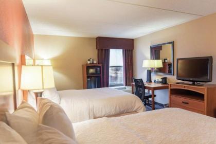 Hampton Inn Muskegon - image 12