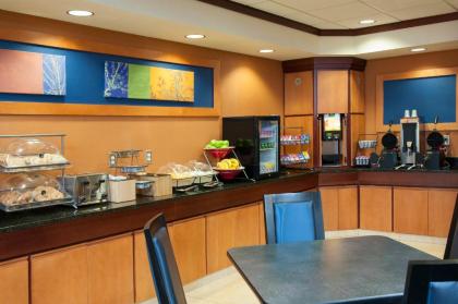 Fairfield Inn and Suites by Marriott Muskegon Norton Shores - image 12