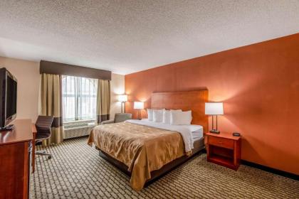 Quality Inn & Suites - image 11