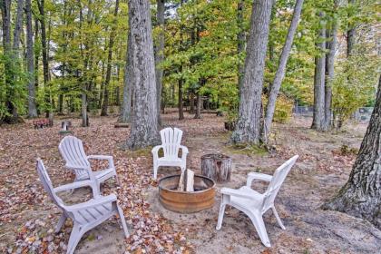 Newly Built Gold Coast Cottage Walk to Lake MI - image 12