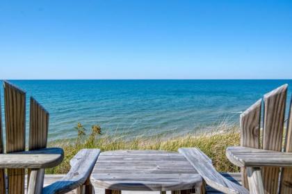 Lake Michigan Home Steps to Muskegon State Park - image 8