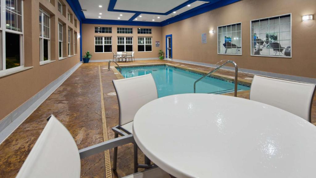 Best Western PLUS Inn of Muskogee - image 6