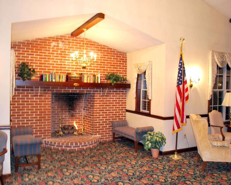 Rodeway Inn & Suites Lantern Lodge - image 4