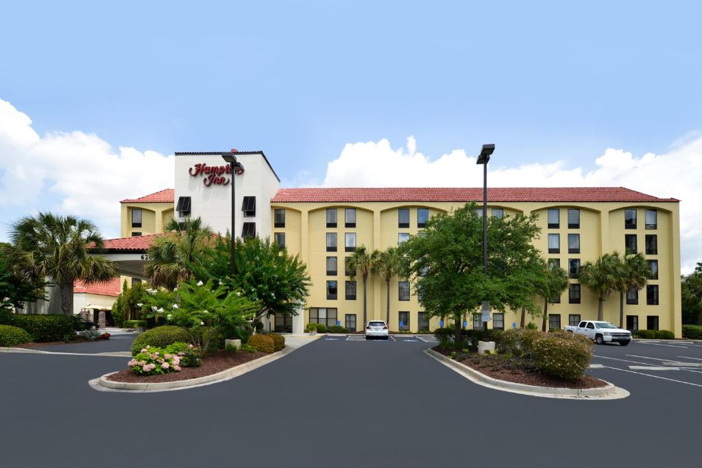 Hampton Inn Northwood - image 4